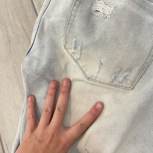 One Teaspoon Distressed White Jeans - Picture 9 of 10